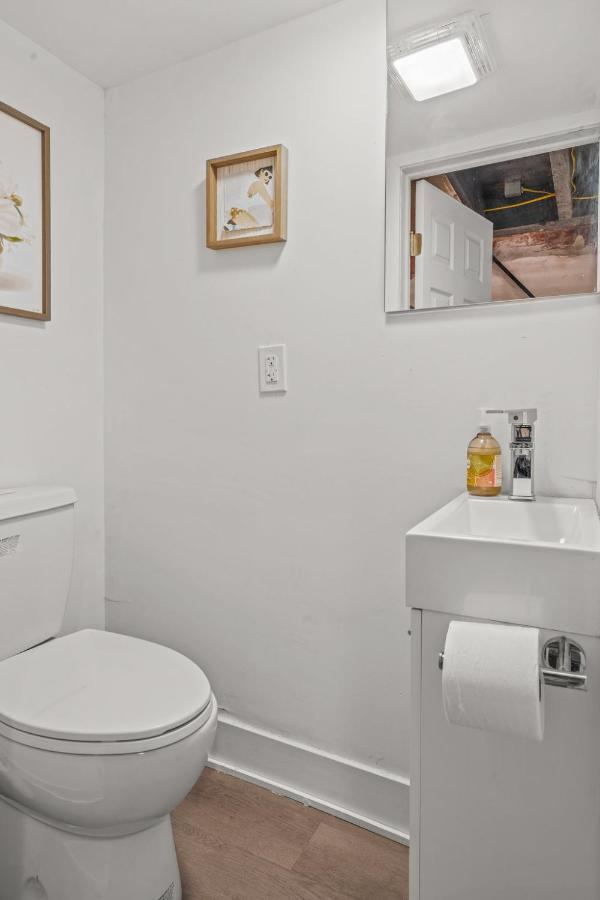 Kid-friendly Fishtown Family Retreat With Game